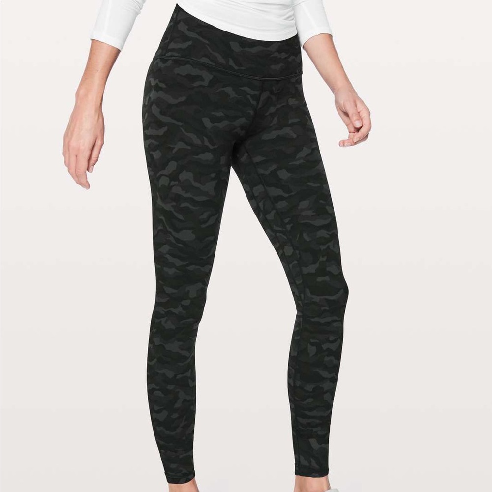 * RARE * NWT Lululemon Align Pant